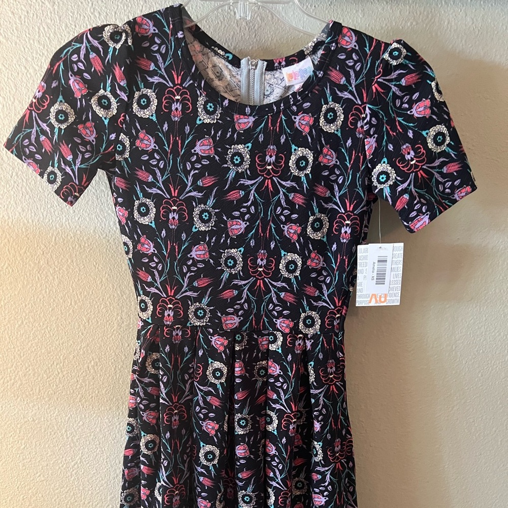 Lularoe NWT Amelia Xsmall dress
